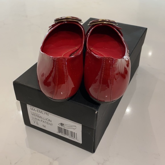 BCBG Emlyn red patent pointed toe leather flats - Picture 5 of 5